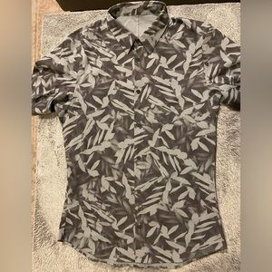 3/$90 - Lululemon athletica button down